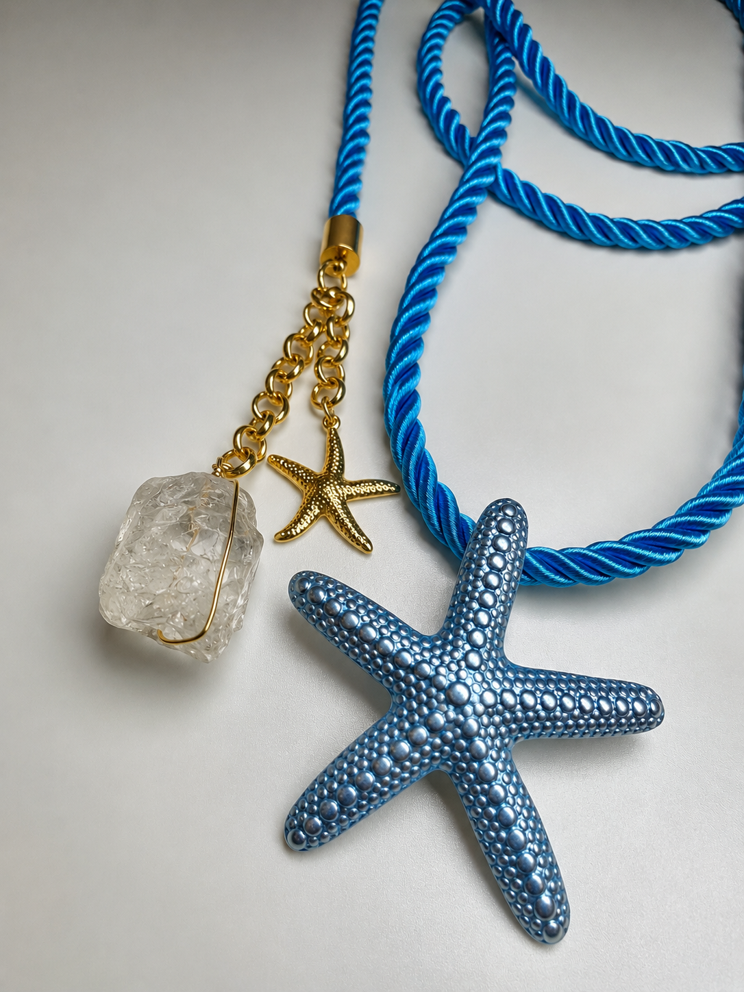 Marina Lariat