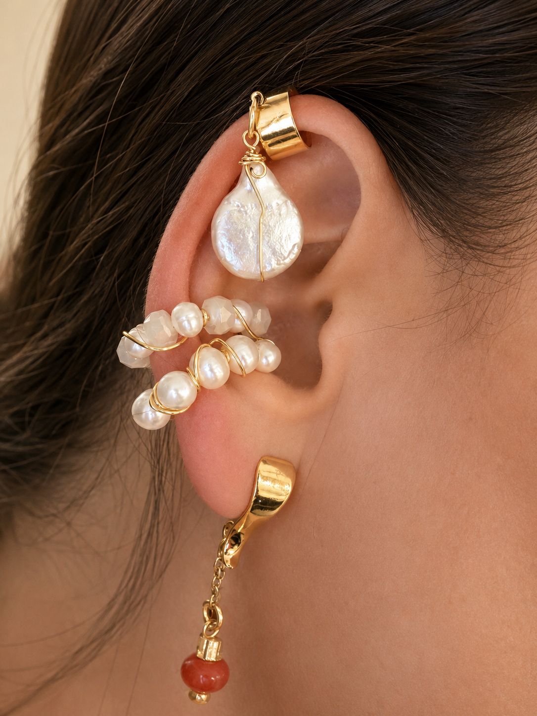 Pearl Glow Ear Cuff (1)